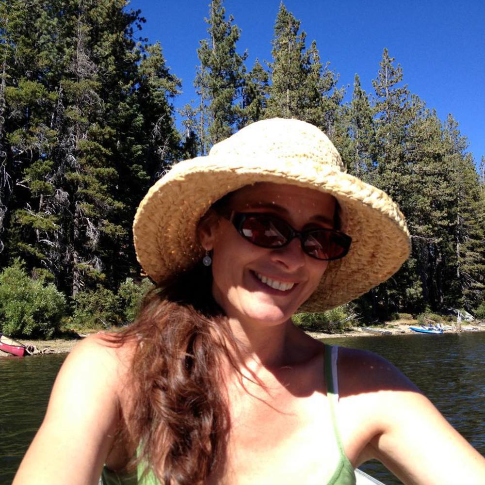 Meet your Posher, Dena